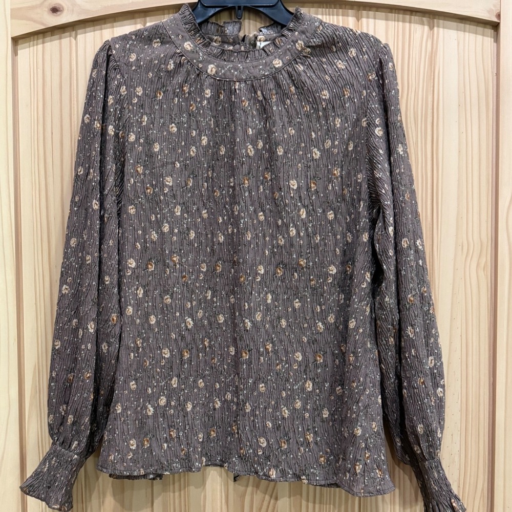 New In Mauve Floral Crinkle Blouse Long Sleeve Smocked Cuff Top NT11787 Size M
